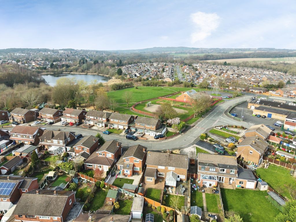 Property photo 2 of 41