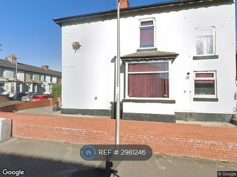 Property photo 2 of 11