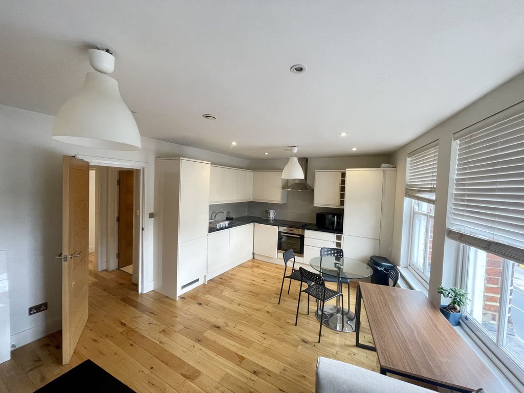 Property photo 3 of 24