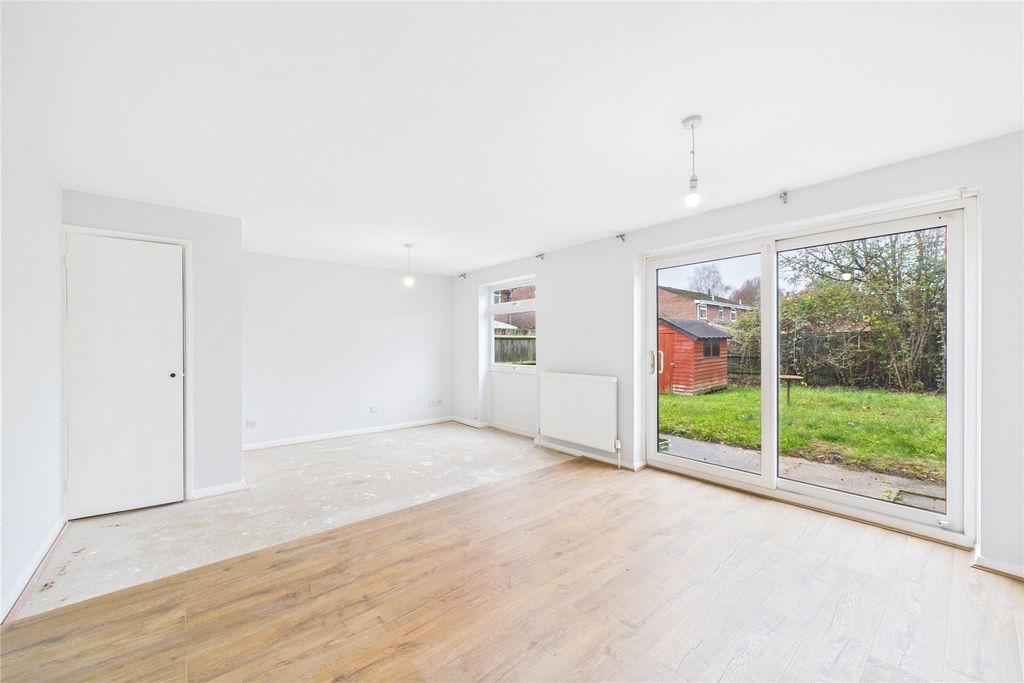 Property photo 2 of 8 Picture No. 09