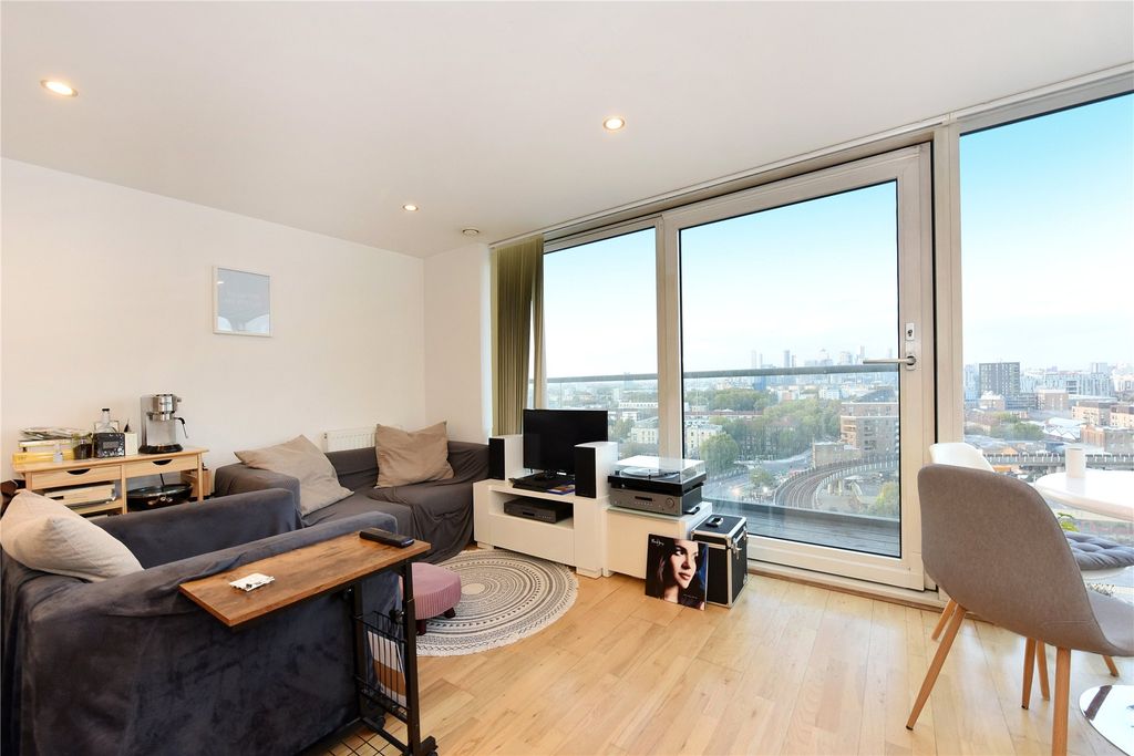 Property photo 2 of 8 Picture No. 04