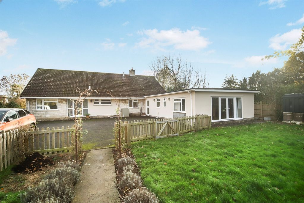 Property photo 1 of 22