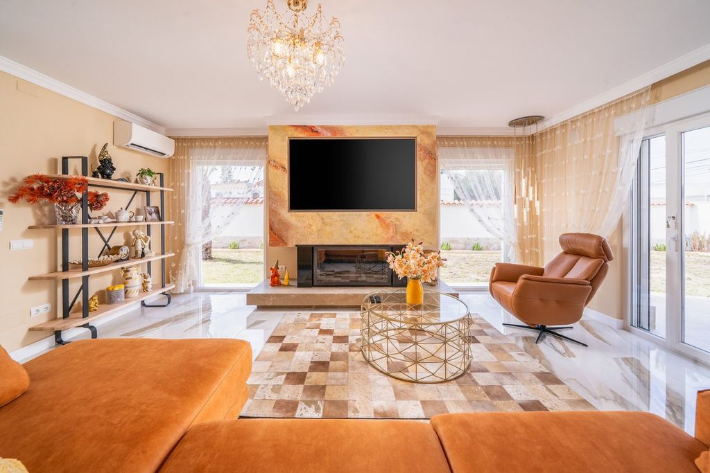 Property photo 1 of 50