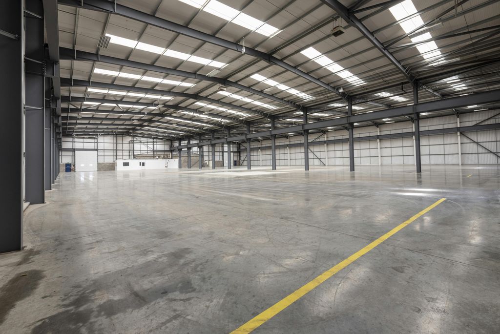 Property photo 2 of 10 Internal Warehouse 2.Jpg