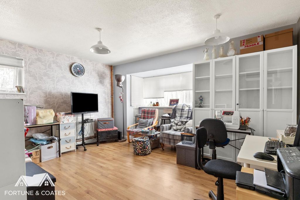 Property photo 2 of 14 Redwillow_8.Jpg