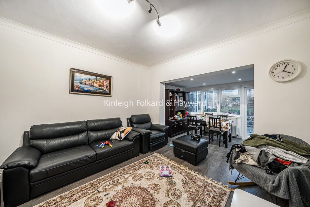 Property photo 2 of 9 Picture No. 10