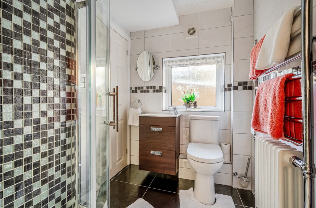 Property photo 3 of 25 1464159-11-6A0F74...
