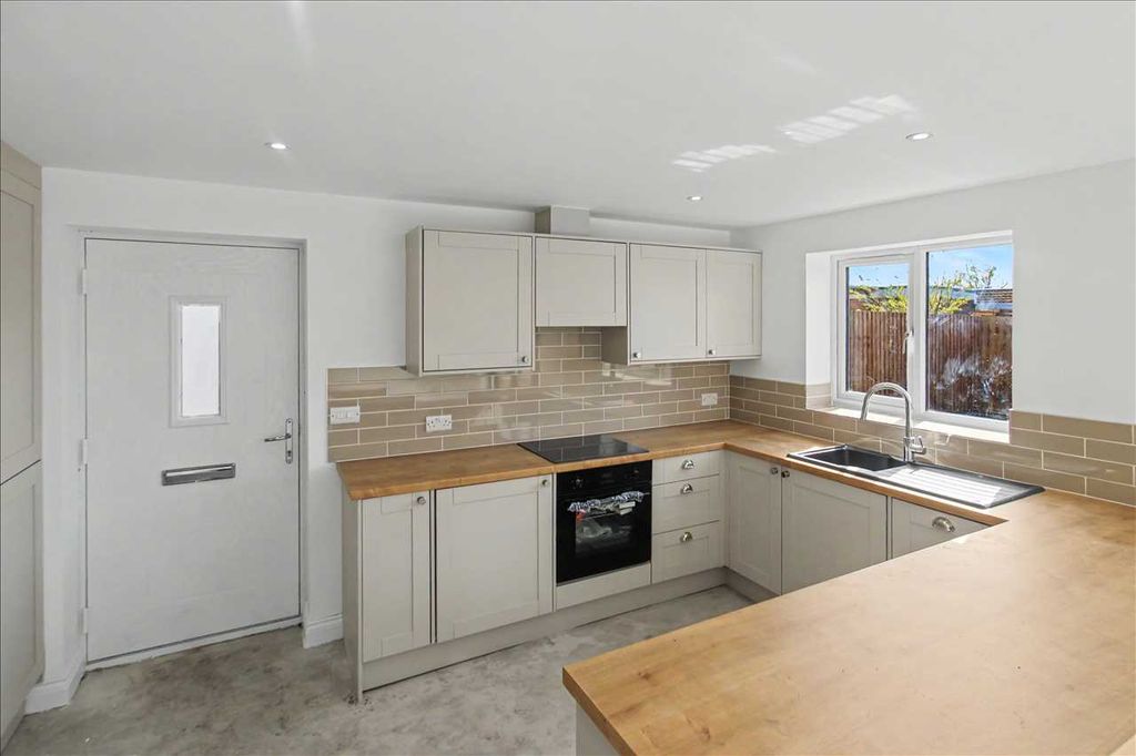 Property photo 3 of 19 Additional Photo