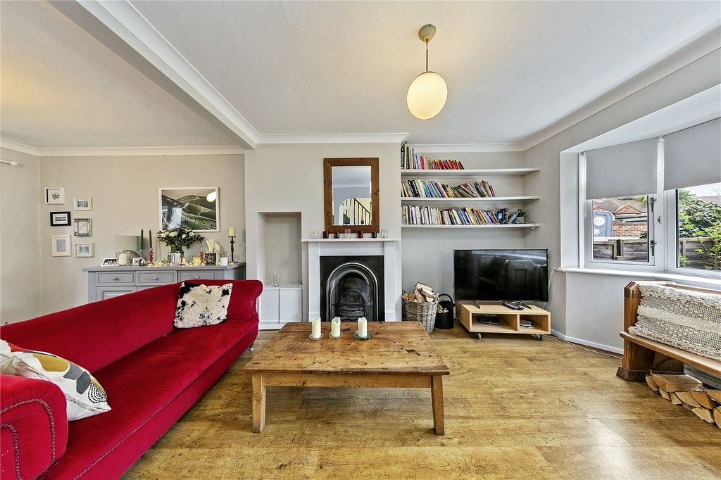 Property photo 3 of 21 Picture No. 01