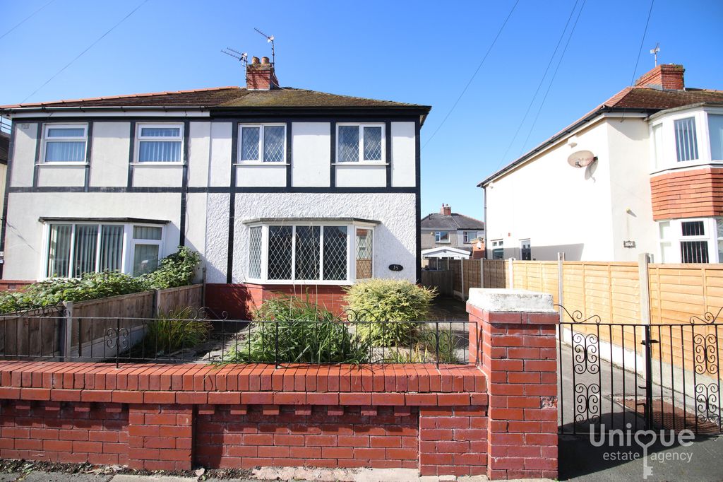 Property photo 1 of 20