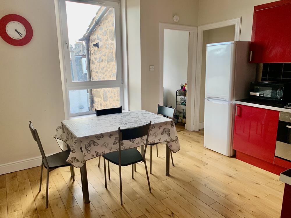 Property photo 2 of 10 Dining Kitchen 2