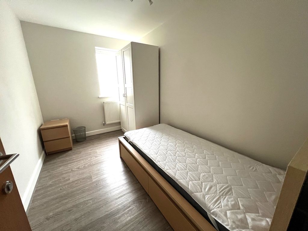 Property photo 3 of 3