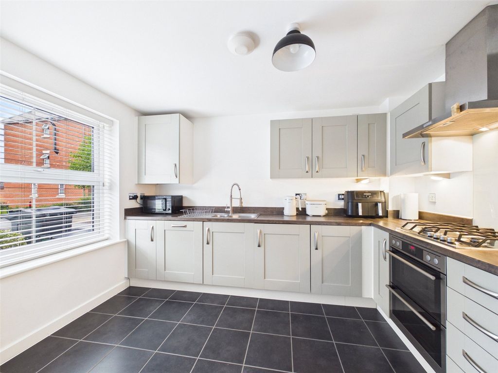 Property photo 2 of 16 Picture No. 03