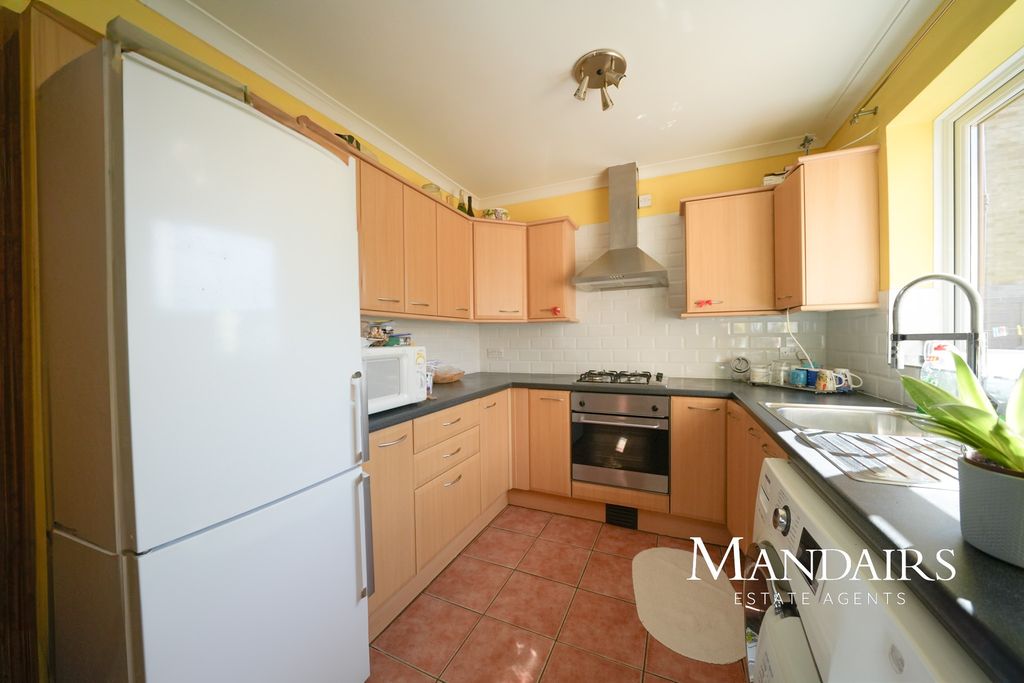 Property photo 3 of 13