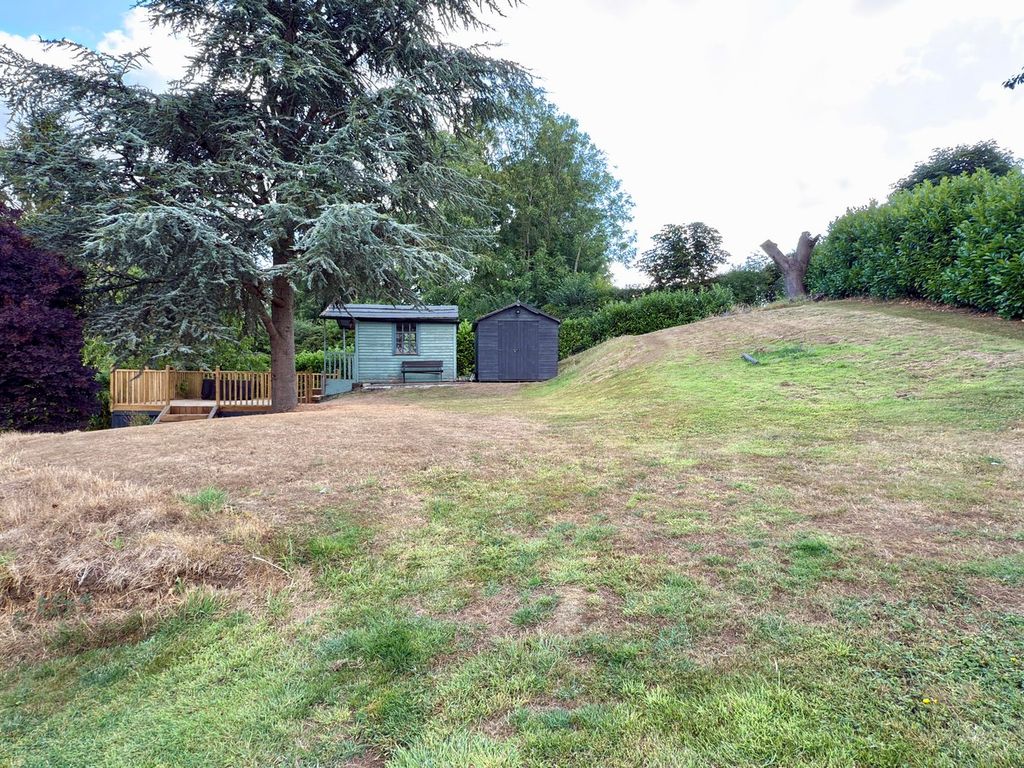 Property photo 2 of 19