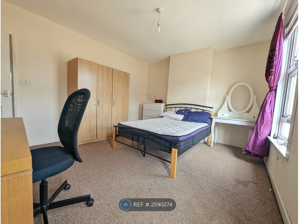 Property photo 2 of 5