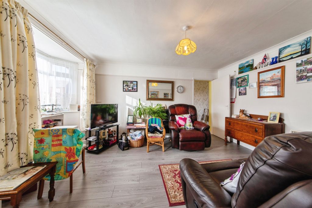 Property photo 2 of 19