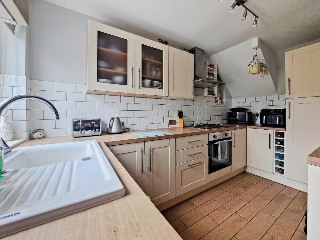 Property photo 3 of 11 Photo 3