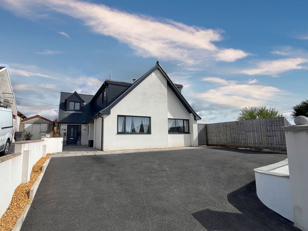 Property photo 1 of 24