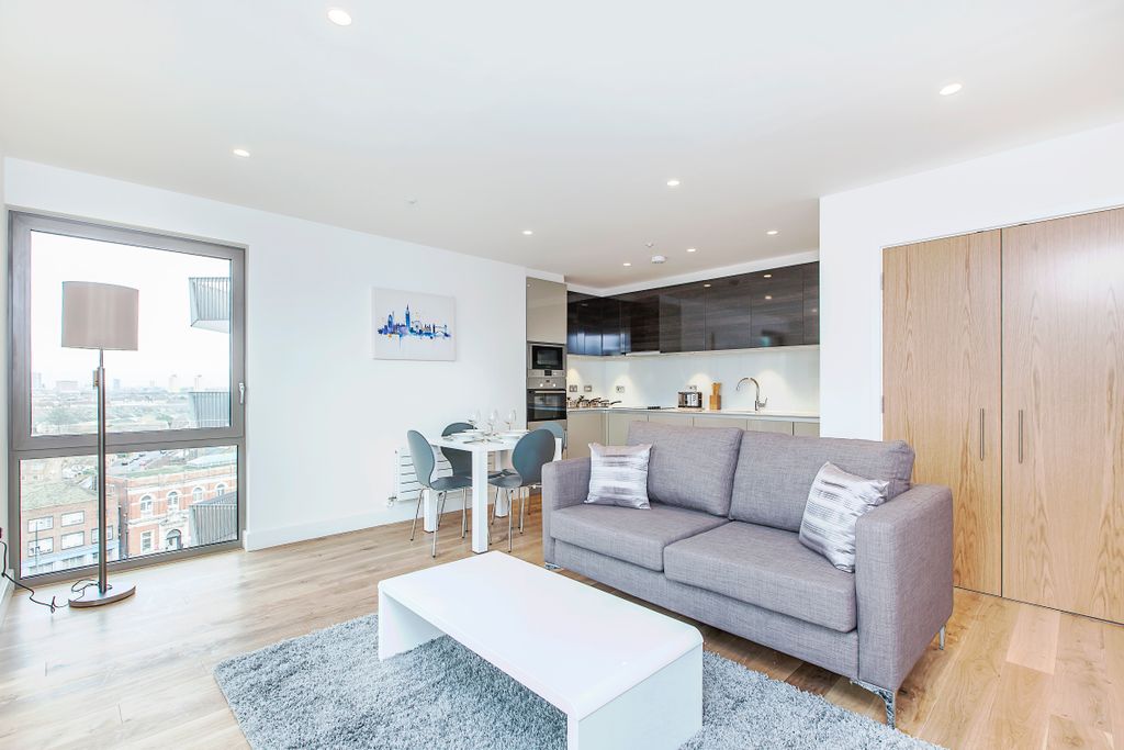 Property photo 2 of 9