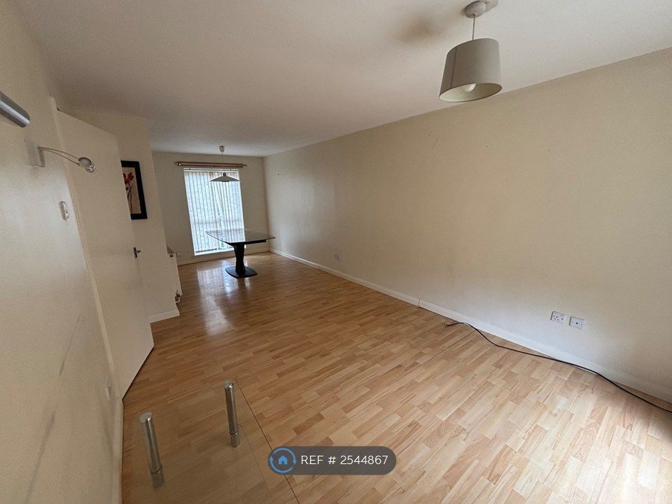 Property photo 3 of 9