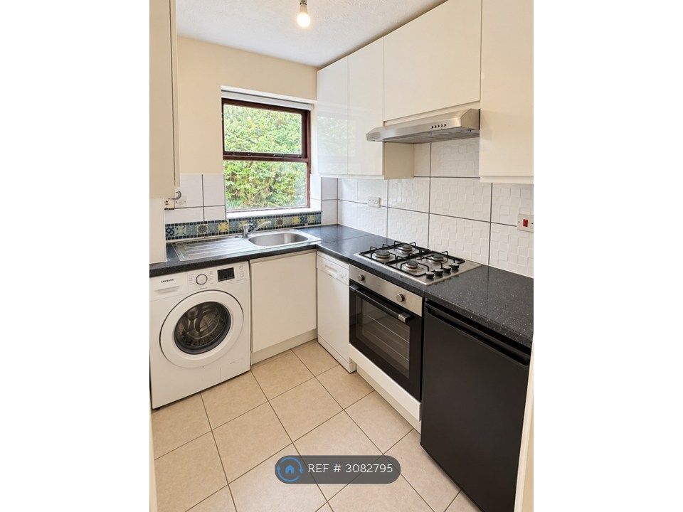 Property photo 3 of 5