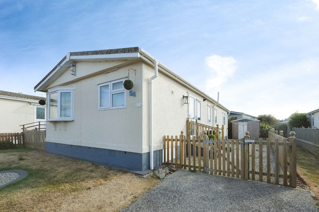 Property photo 1 of 17 Pbox-Img.Jpg