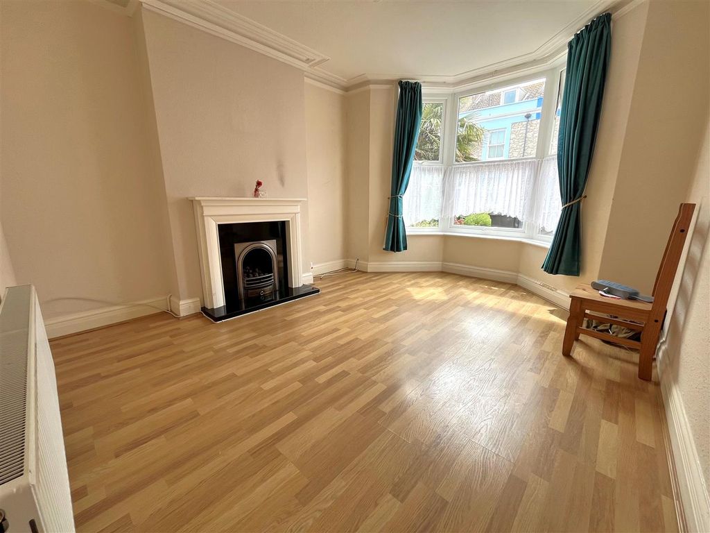 Property photo 2 of 18 4.Jpg