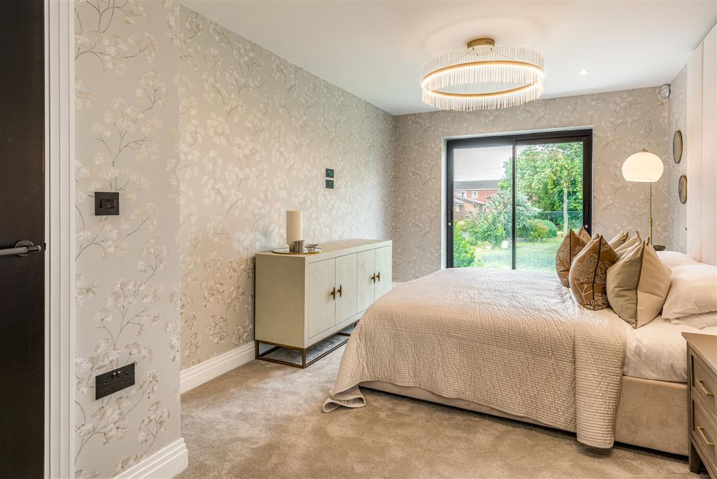 Additional image 28 of 5 bed property for salePlot 4, Chase View, Spring Court Road, Enfield EN2