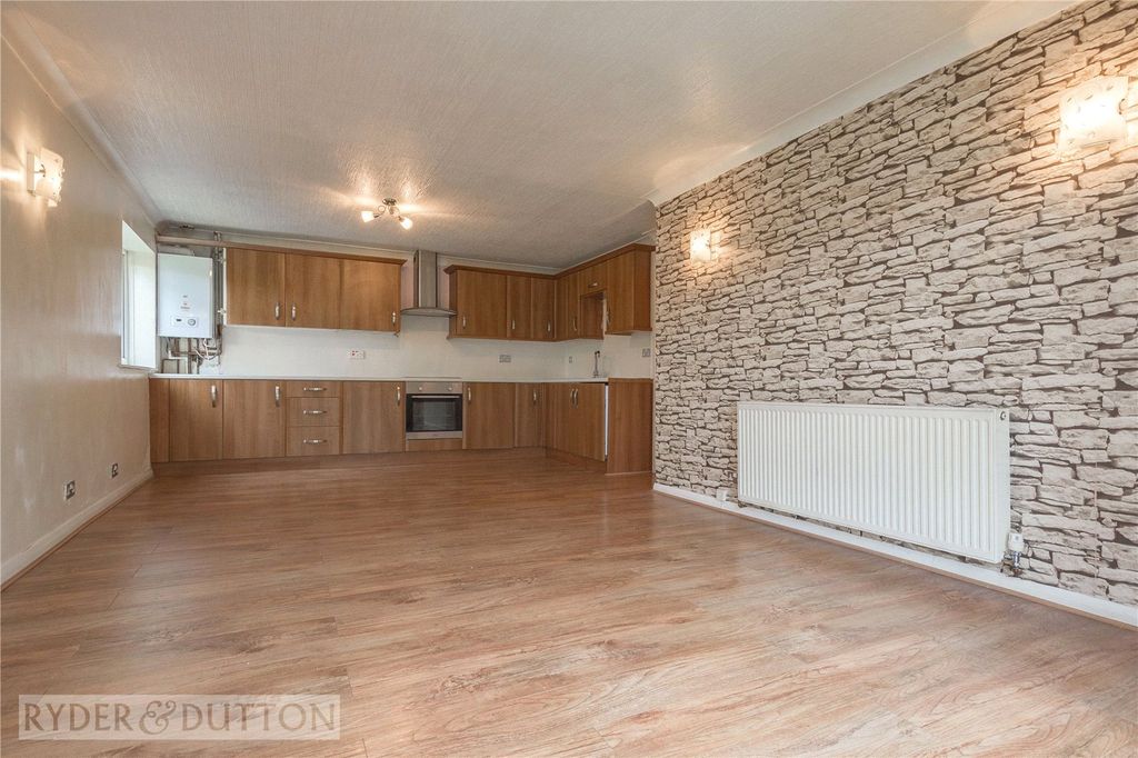 Property photo 3 of 14 Lounge/Kitchen