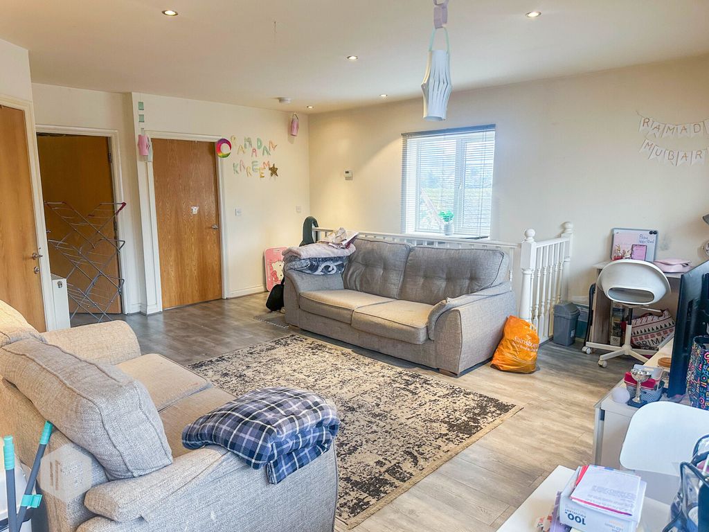 Property photo 3 of 9 Picture No. 07