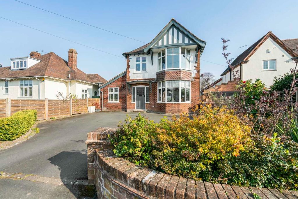 Property photo 1 of 28