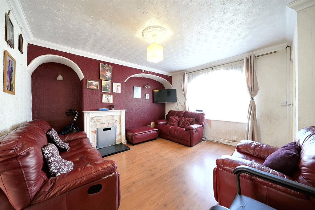 Property photo 3 of 21 Picture No. 22