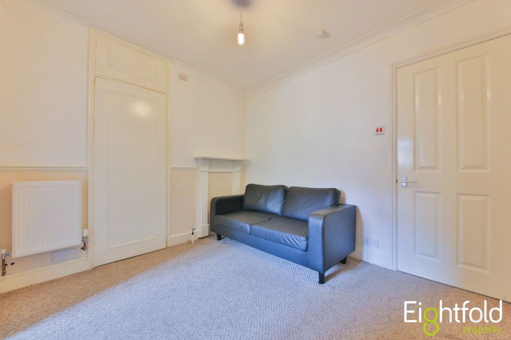 Additional image 7 of 4 bed flat to rentSouthmount, Brighton BN1