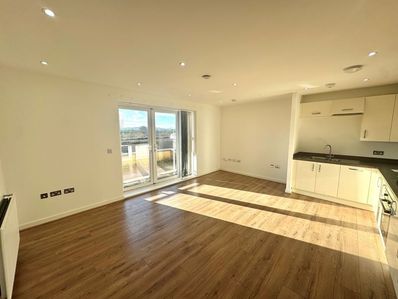 Property photo 3 of 8 Photo 5