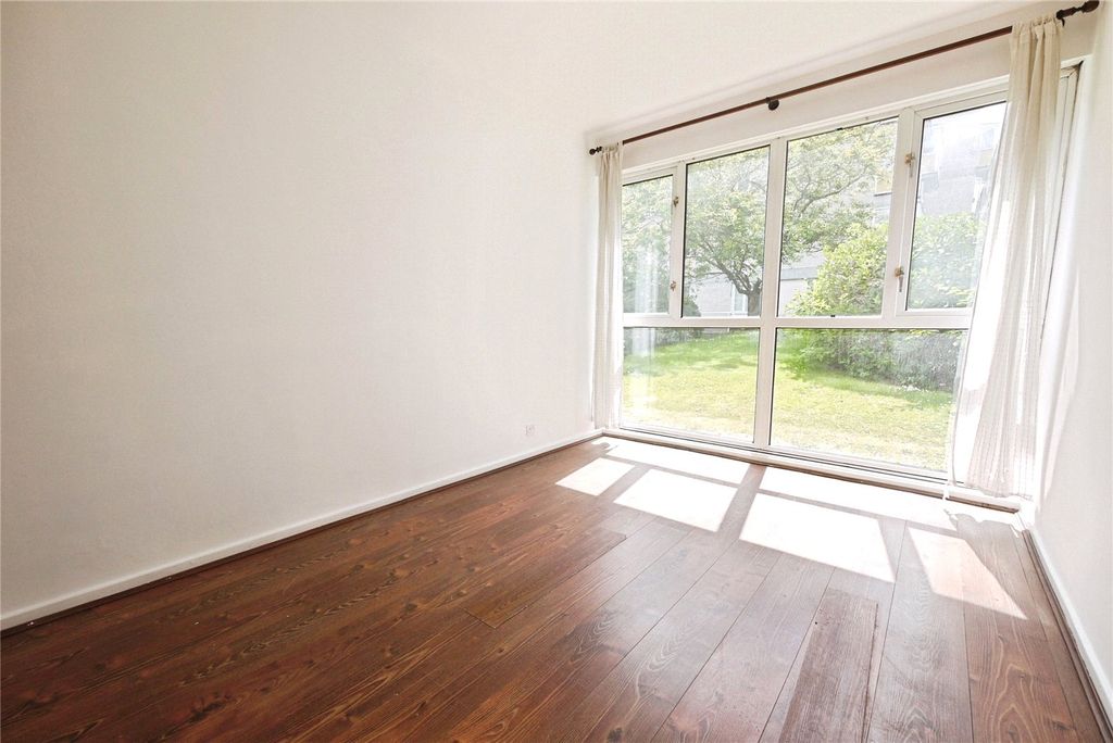 Property photo 2 of 10 Picture No. 01