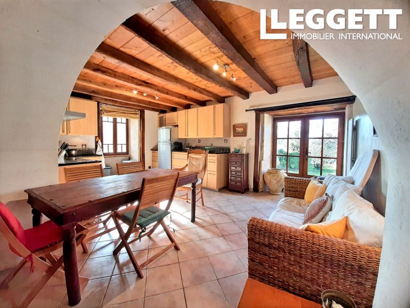 Property photo 2 of 10