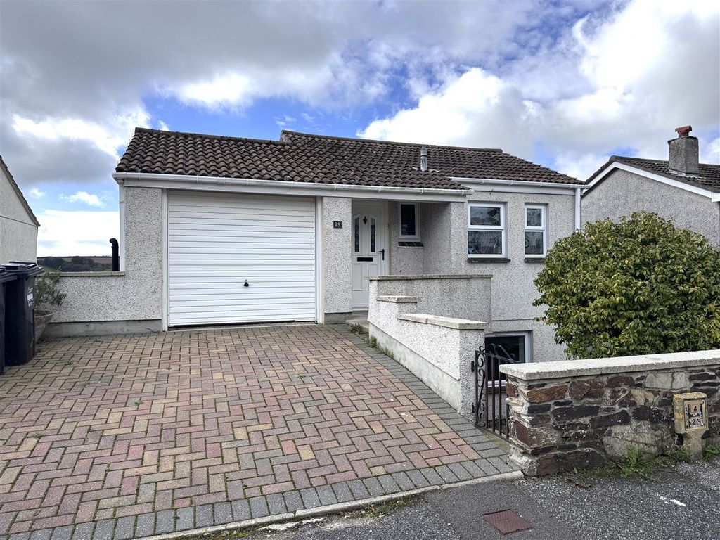 Property photo 1 of 23 Garage