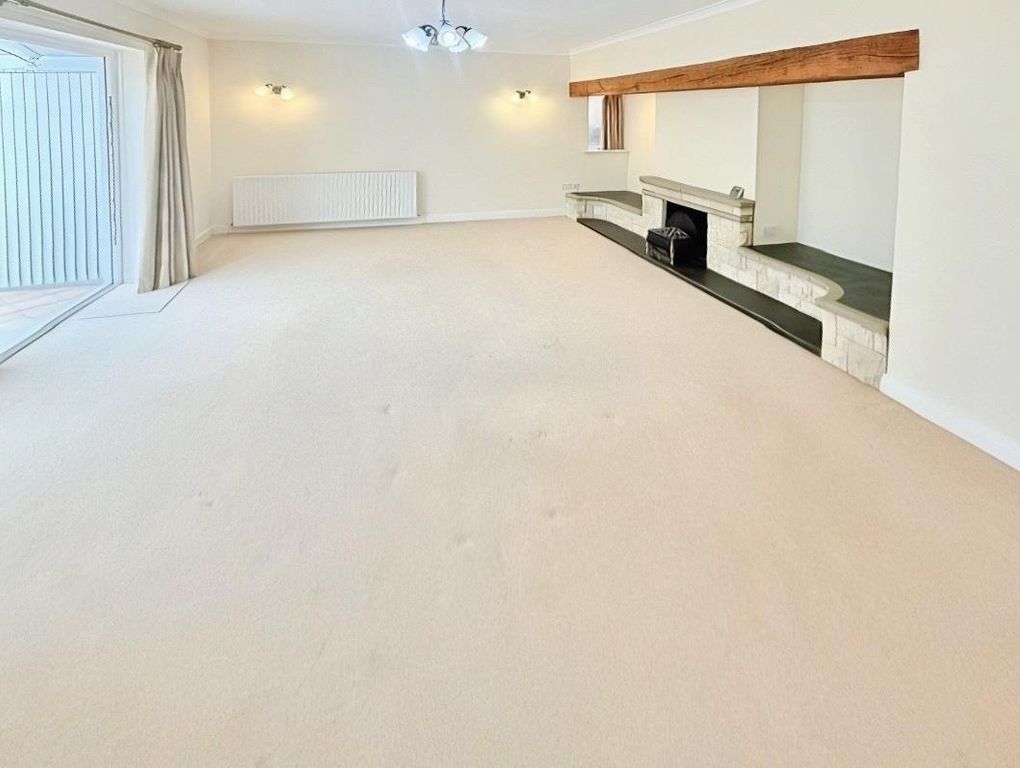 Property photo 2 of 24 7372E491-K8.Jpg