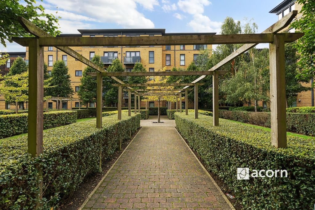 Property photo 1 of 16 Communal Garden