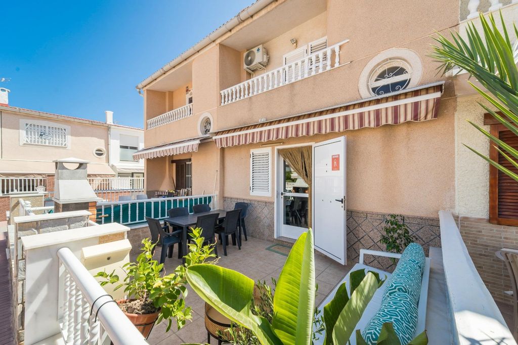 Property photo 1 of 50