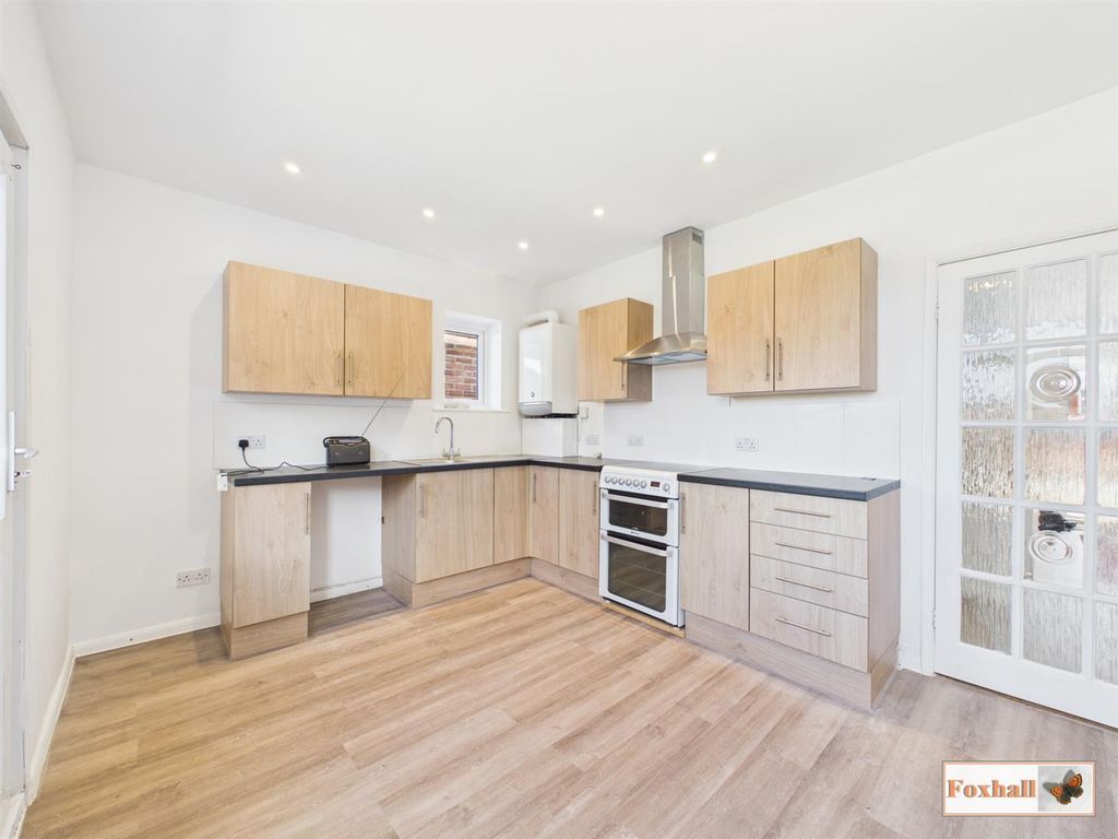 Property photo 3 of 14 Kitchen / Diner