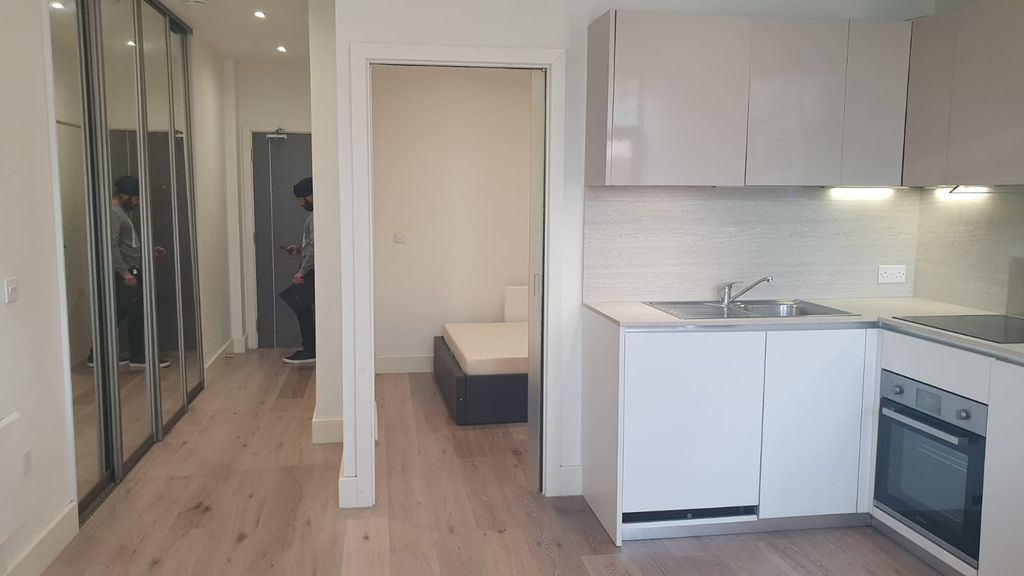 Property photo 2 of 11 Gallery