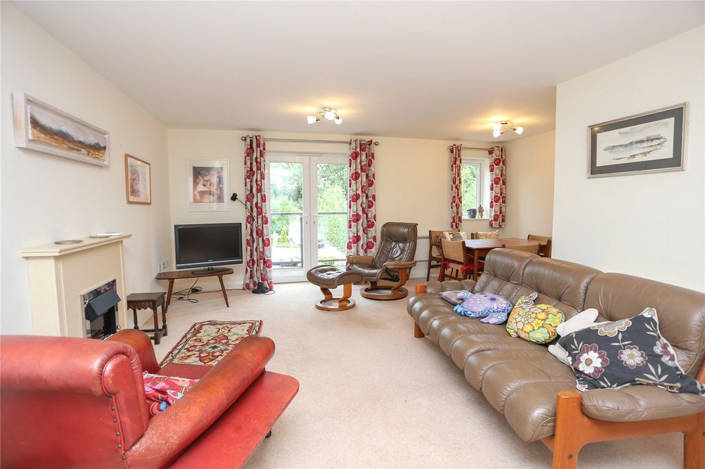 Property photo 2 of 20 Picture No. 02