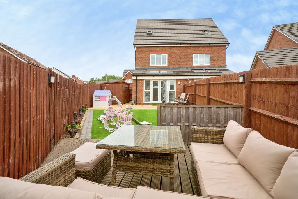 Property photo 2 of 16
