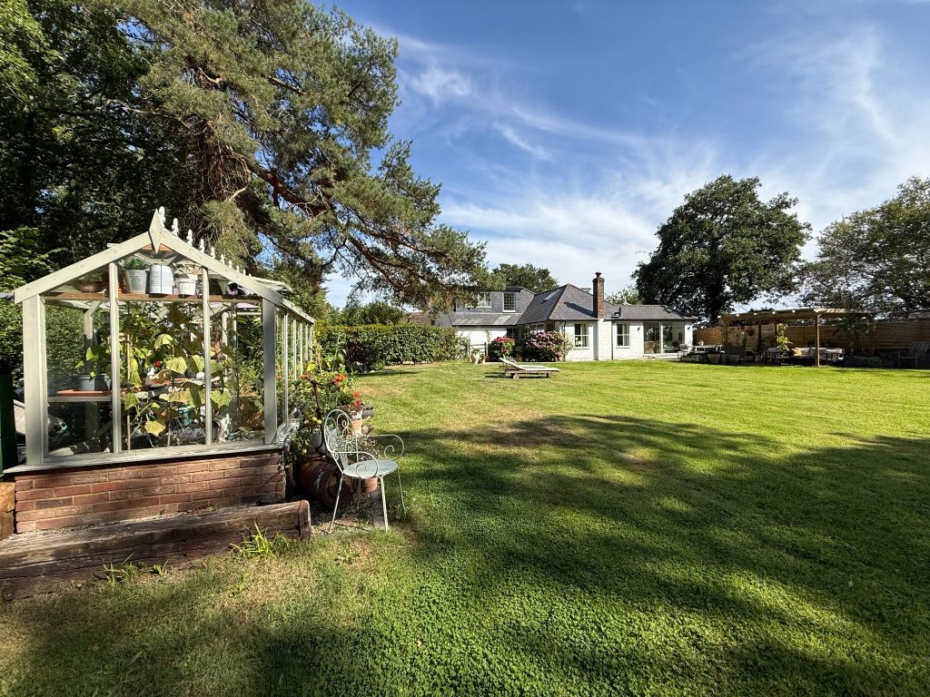 Property photo 1 of 44