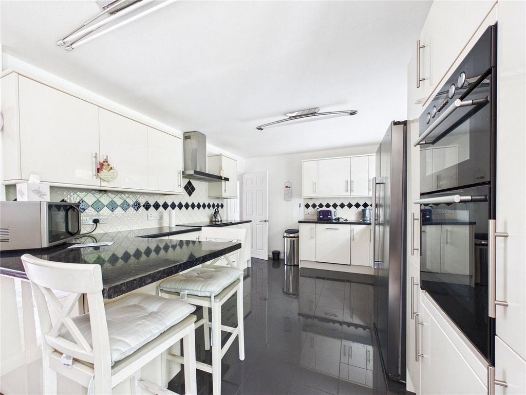 Property photo 3 of 17 Picture No. 05