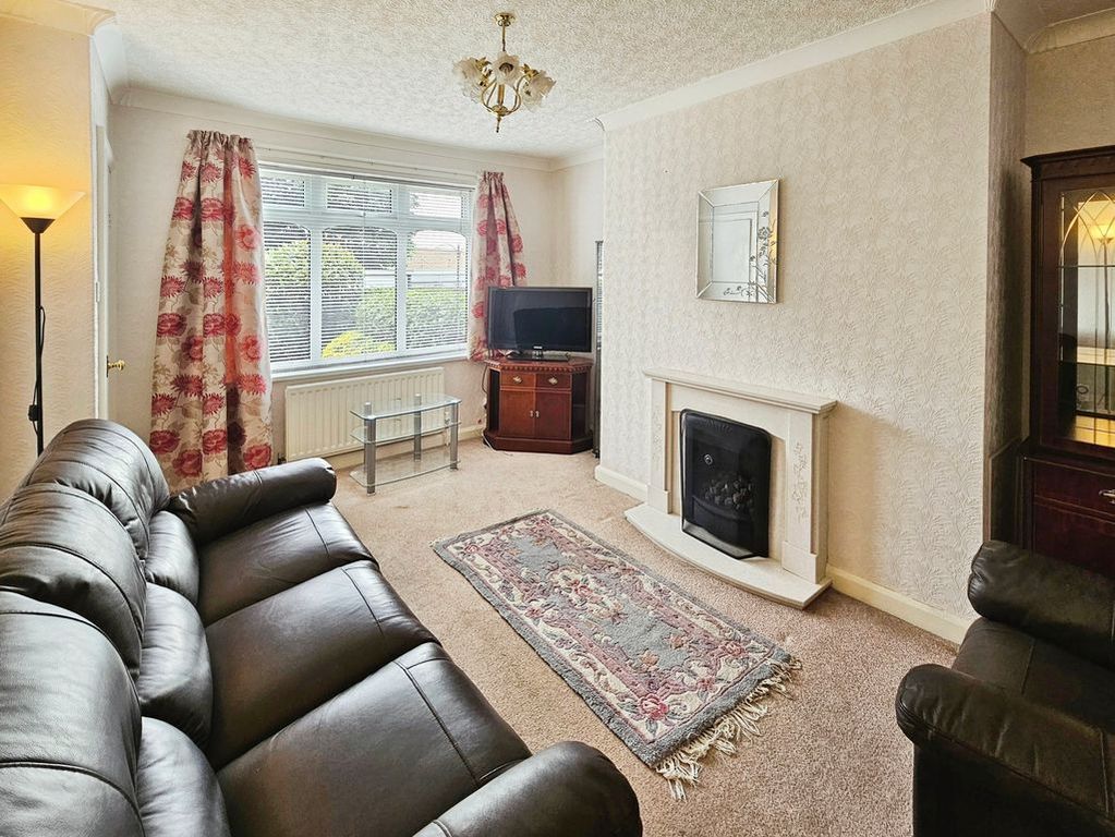 Property photo 2 of 8 Photo 8