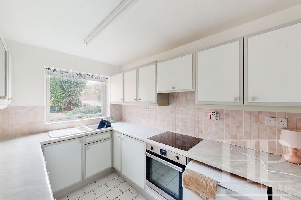 Property photo 3 of 16