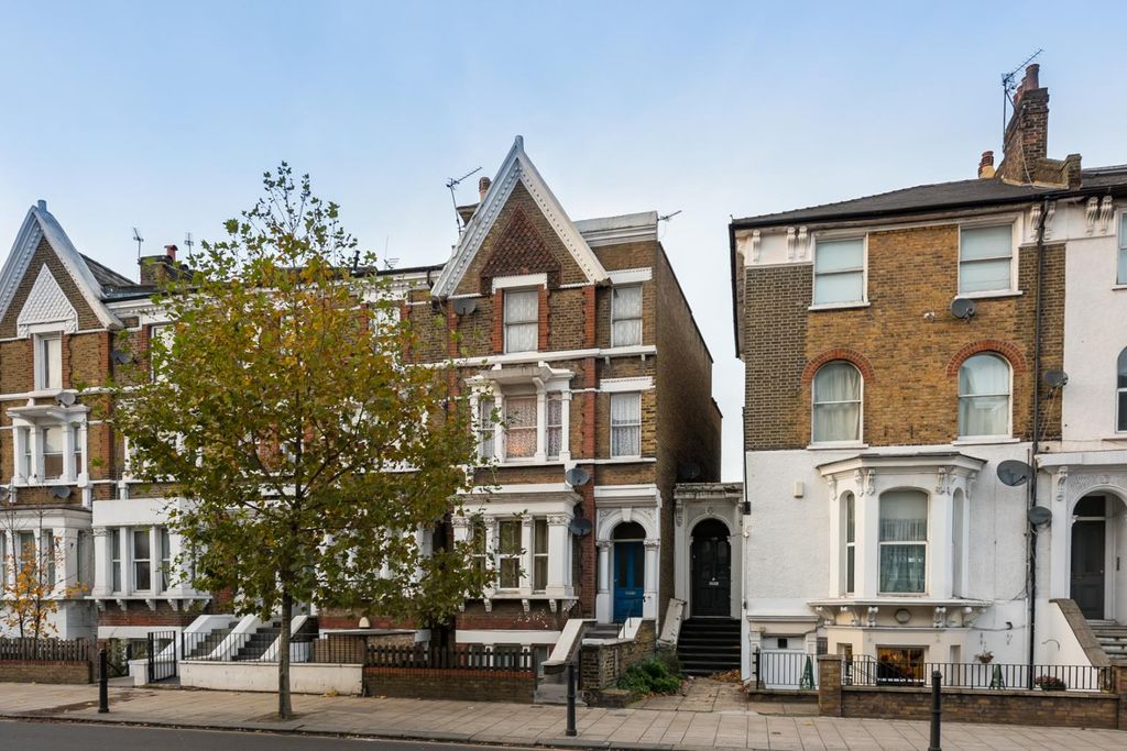 Property photo 1 of 6